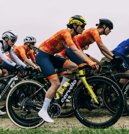 ⋆.ೃ࿔⛈ ˖*༄ Nº355 With Young & Old, We Braved The Wet & Cold 🌧️ 🥶