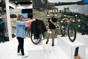 ♫♪˙‿˙♫♪ Nº260  Dox Under The Tracks 🚇 🎼